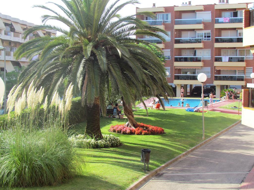 Apartamentos Alquihouse Vilafortuny Cambrils Szoba fotó